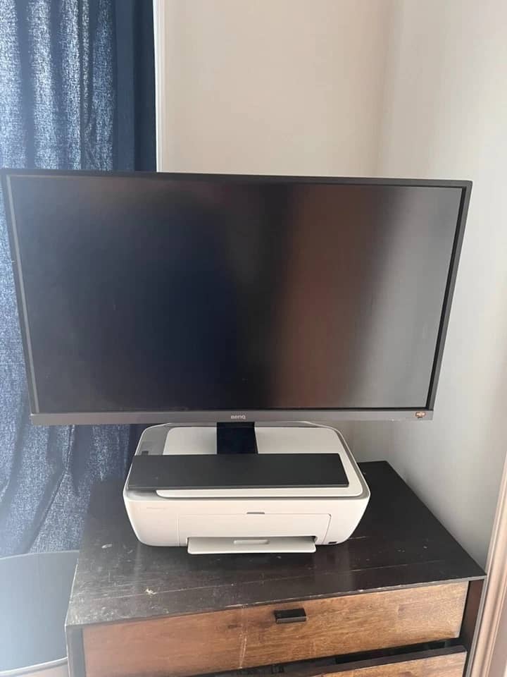 BenQ EW3270U Monitors
