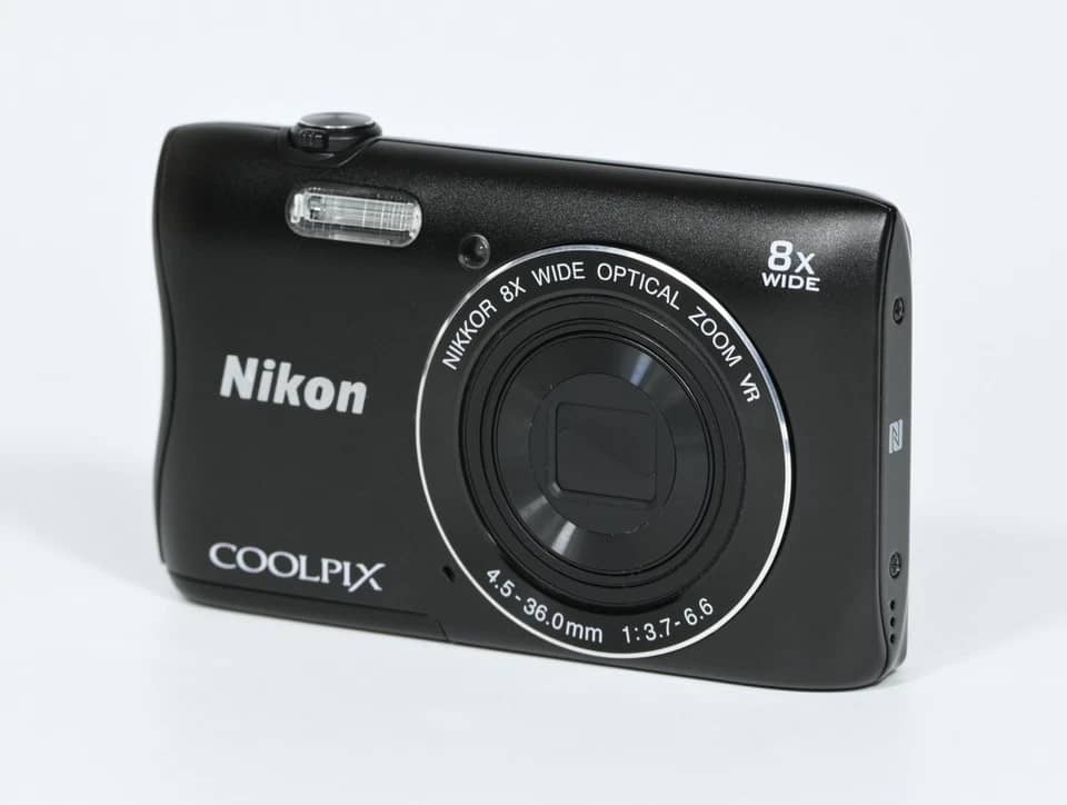 Nikon COOLPIX S3700 Digital Cameras Silver New Body Only