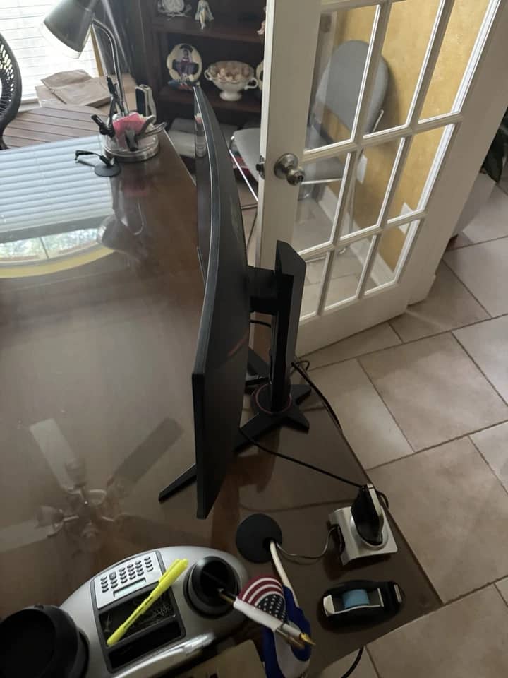 AOC CQ27G2 Monitors
