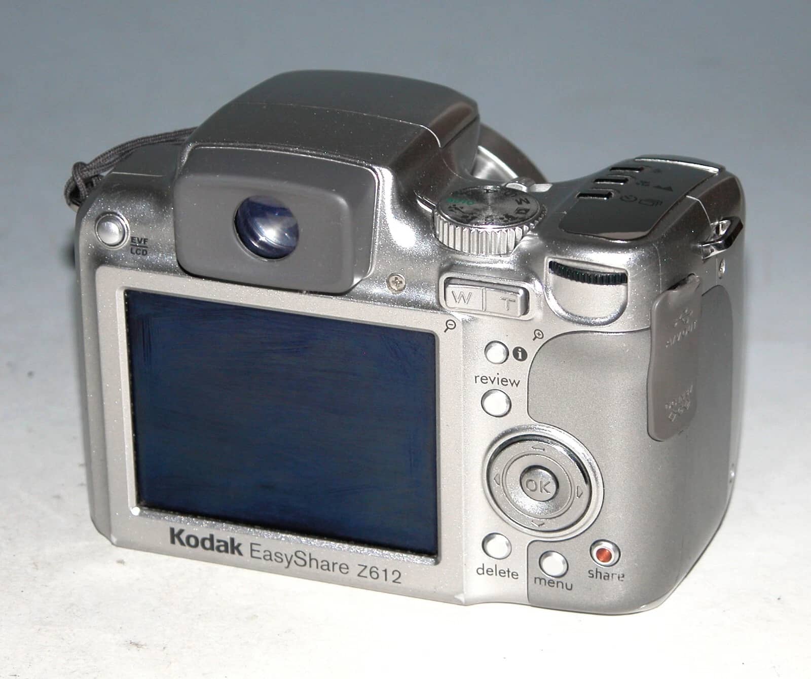 Kodak EasyShare Z612 Digital Cameras Gray Used - Very Good Body Only
