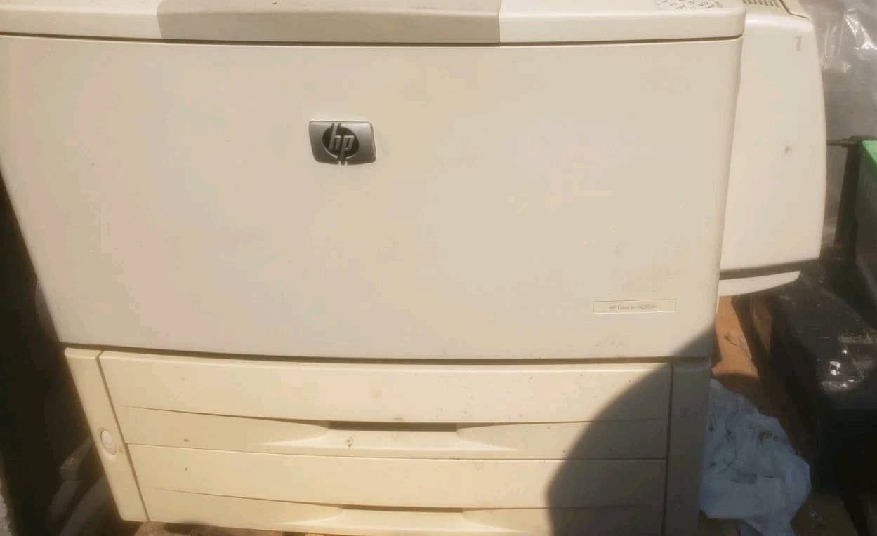 HP LaserJet 9050dn Printers Refurbished - Excellent