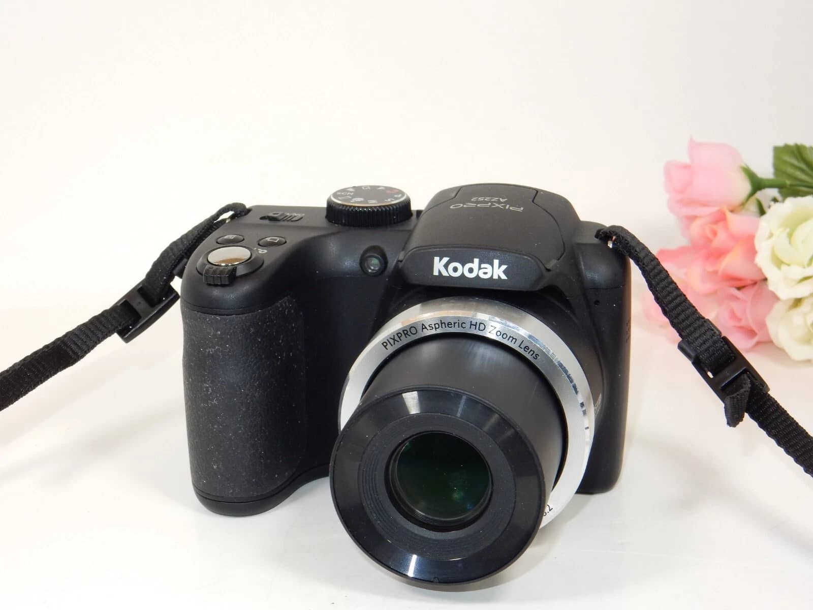 Kodak AZ252 Digital Cameras Black Refurbished - Excellent