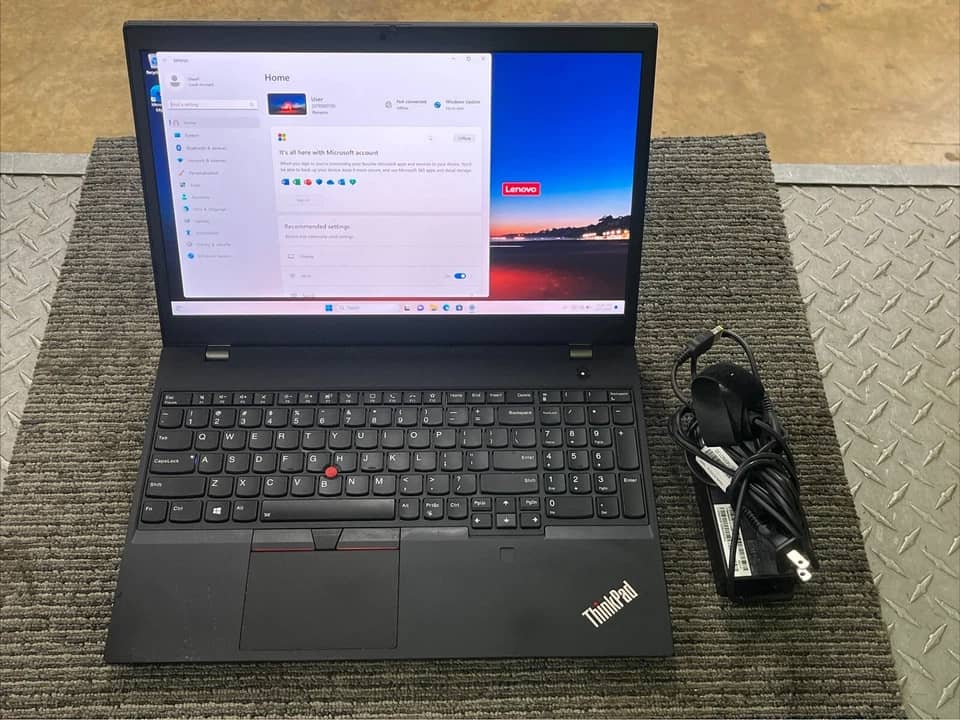 Lenovo ThinkPad P15v Computers