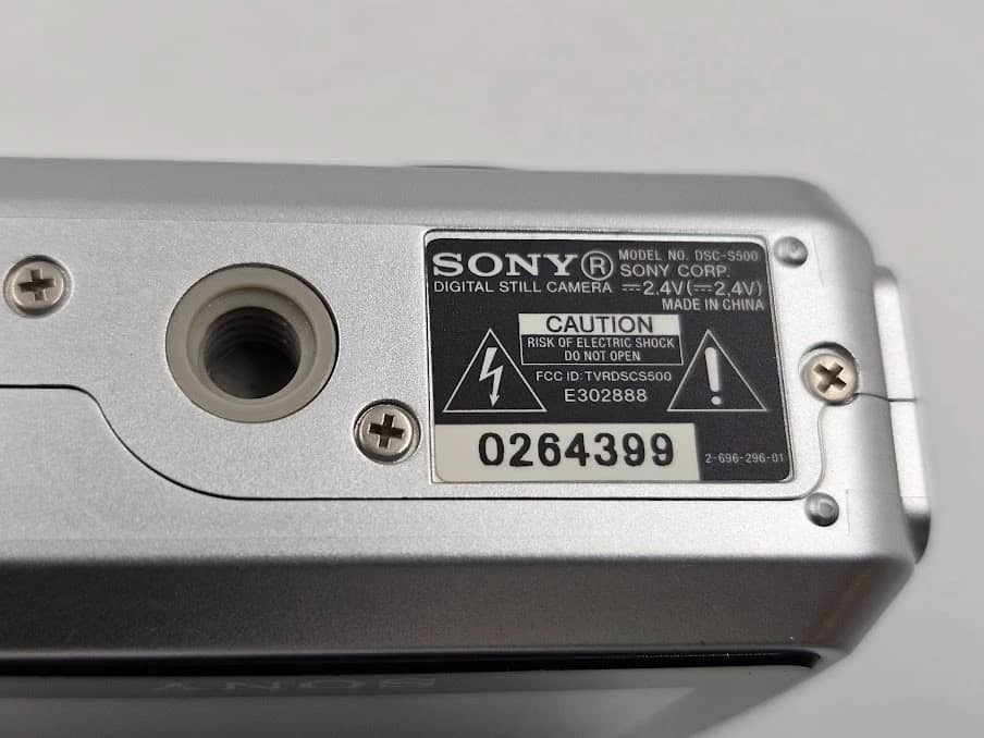 Sony Cyber-shot DSC-S500 Digital Cameras Silver New Body Only