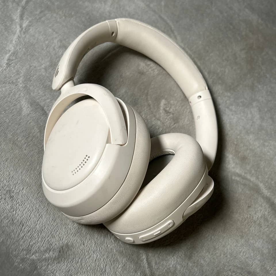 Edifier W800BT Pro Headphones & Earbuds Gray New
