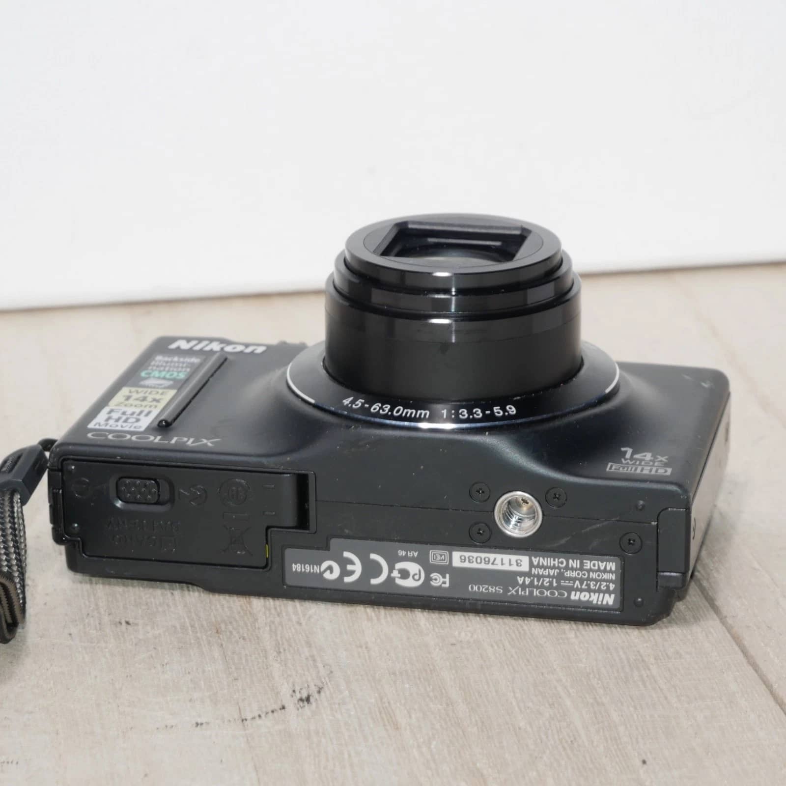 Nikon COOLPIX S8200 Digital Cameras Black New Body Only