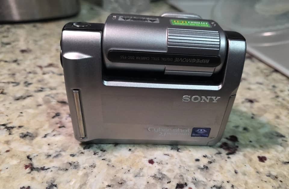 Sony FZ55 Digital Cameras