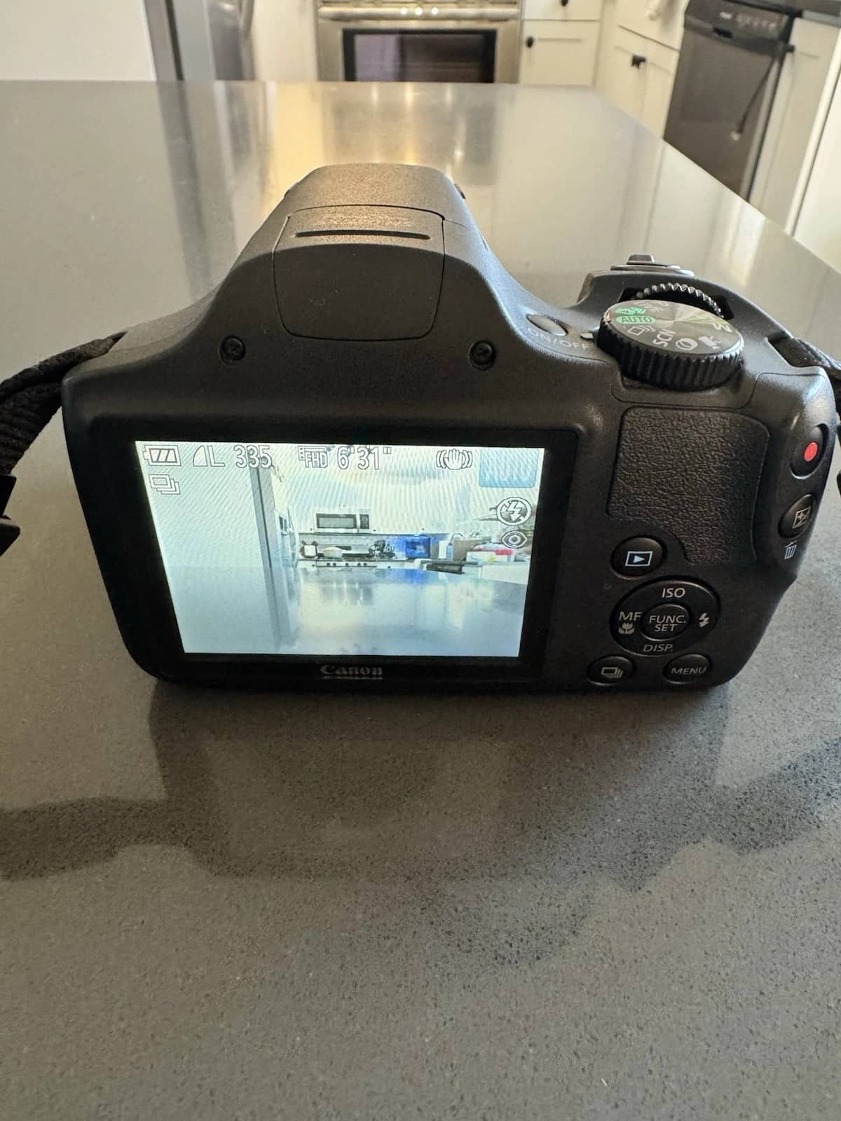 Canon Canon PowerShot SX520 HS Digital Cameras Black Open-Box Excellent