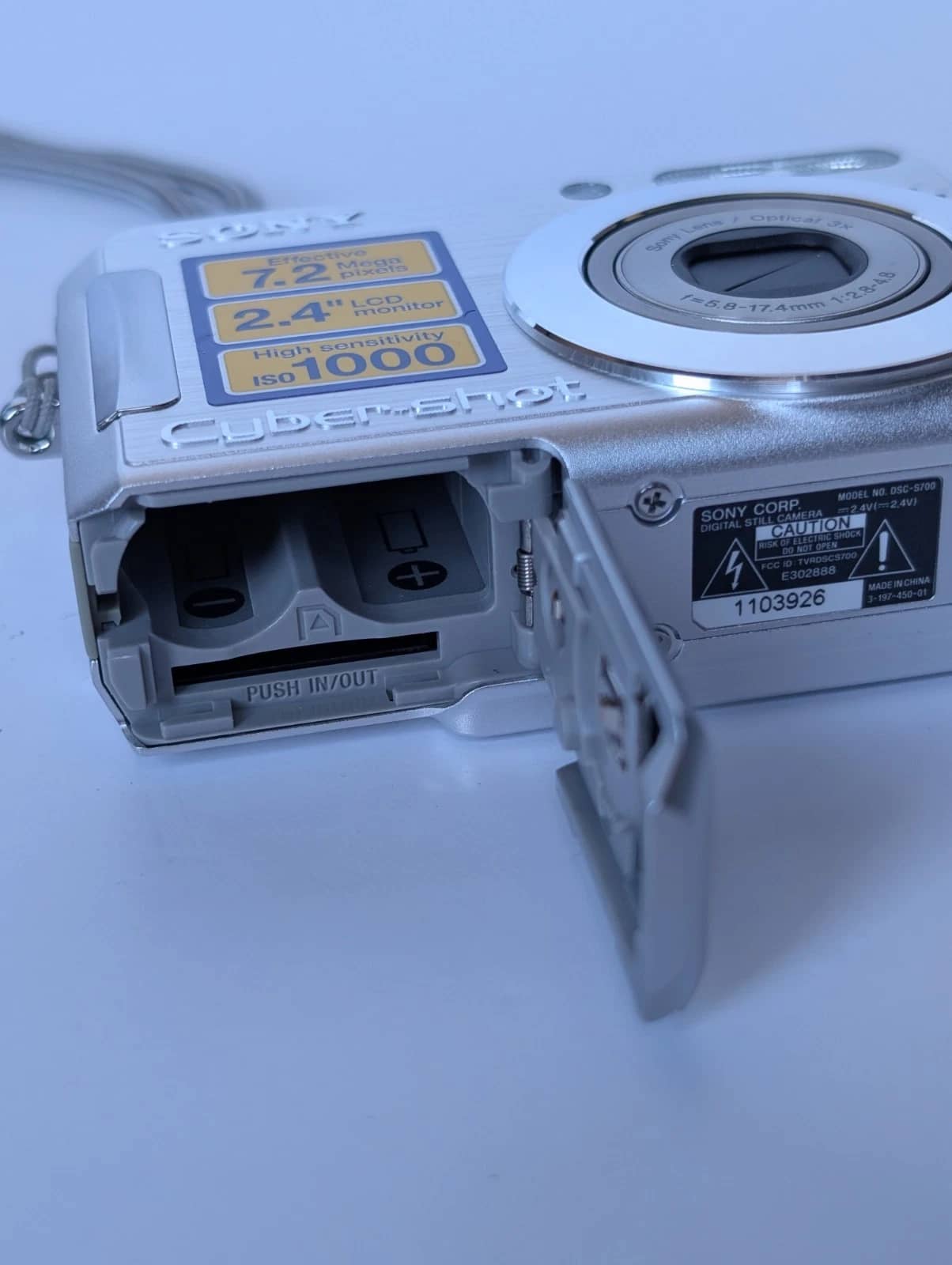Sony Cyber-shot DSC-S700 Digital Cameras Silver New Body Only