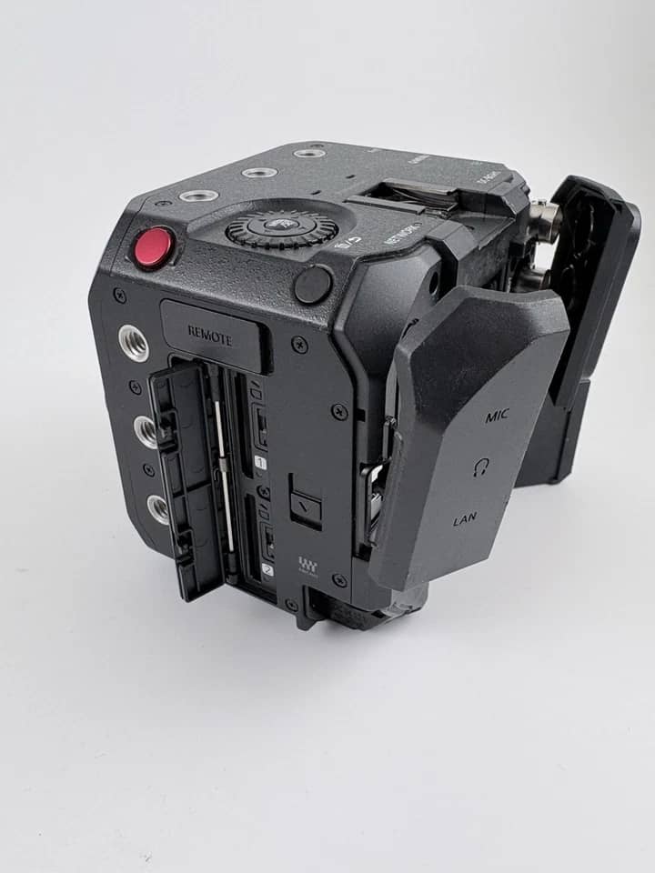 Panasonic LUMIX BGH1 Digital Cameras Black Used - Good Body Only