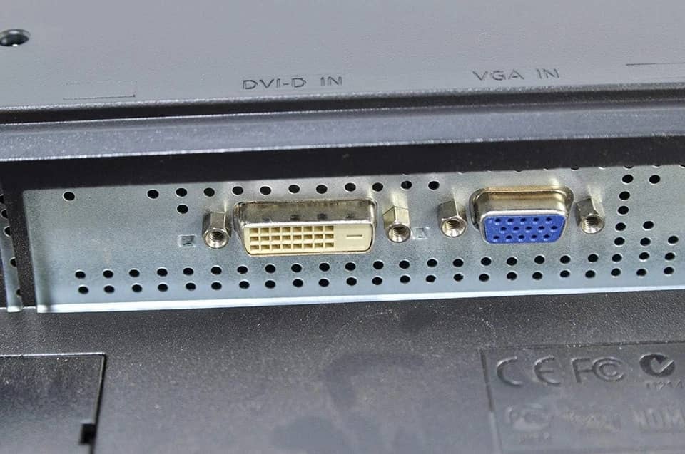 Acer V223W Monitors