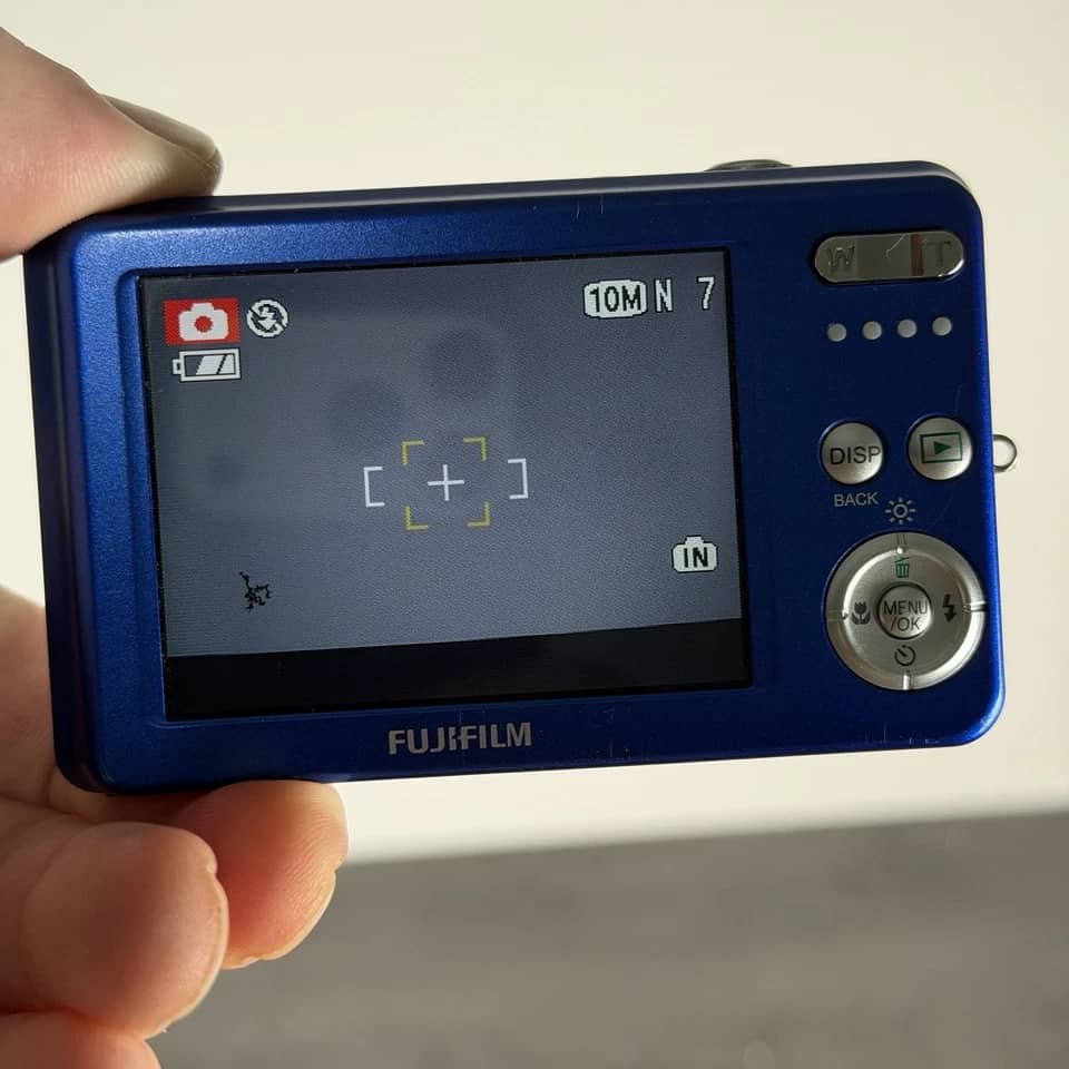 Fujifilm FinePix J20 Digital Cameras Black New Body Only