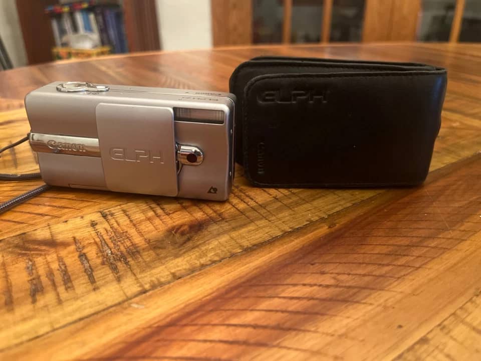 Canon DiMAGE Z3 Digital Cameras