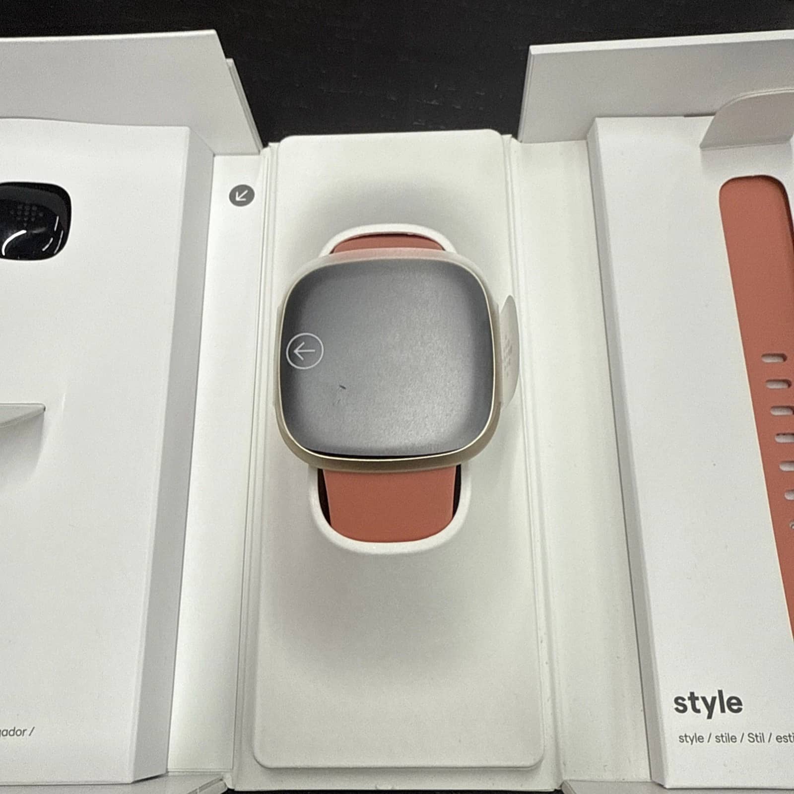 Fitbit Fitbit Versa 3 Smartwatches Blue 40mm Open-Box Excellent