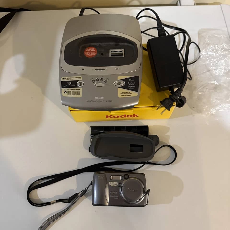 Kodak EasyShare DX4530 Digital Cameras Gray New Body Only