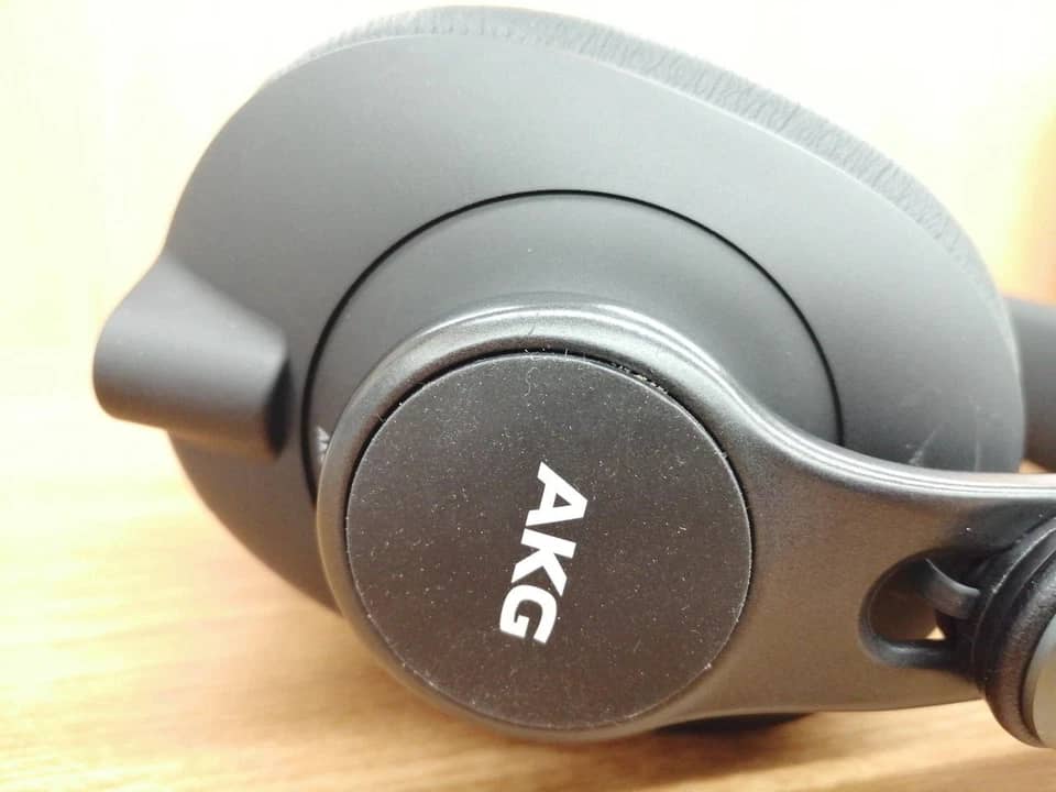 AKG K371 BT Headphones & Earbuds Black New