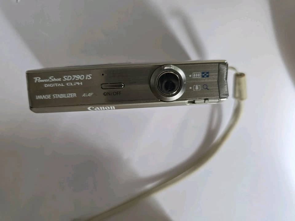 Canon PowerShot SD790IS Digital Cameras Gray New Body Only