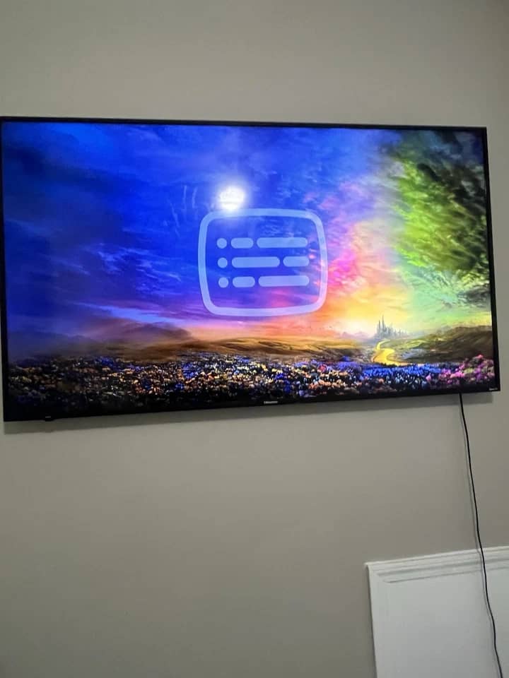 Hisense R6090G TVs