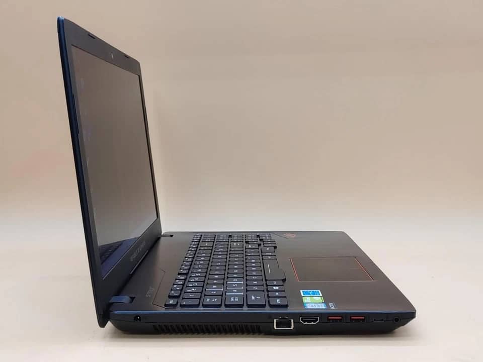 ASUS ROG Strix GL553V Computers