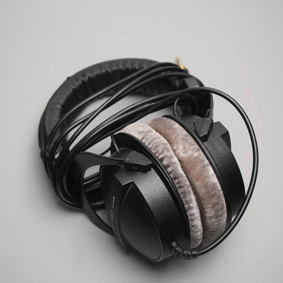 Beyerdynamic beyerdynamic DT 770 PRO X Headphones & Earbuds 