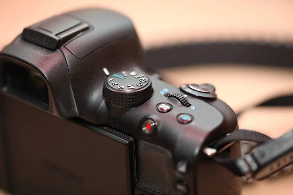 Samsung NX20 Digital Cameras Black New Body Only