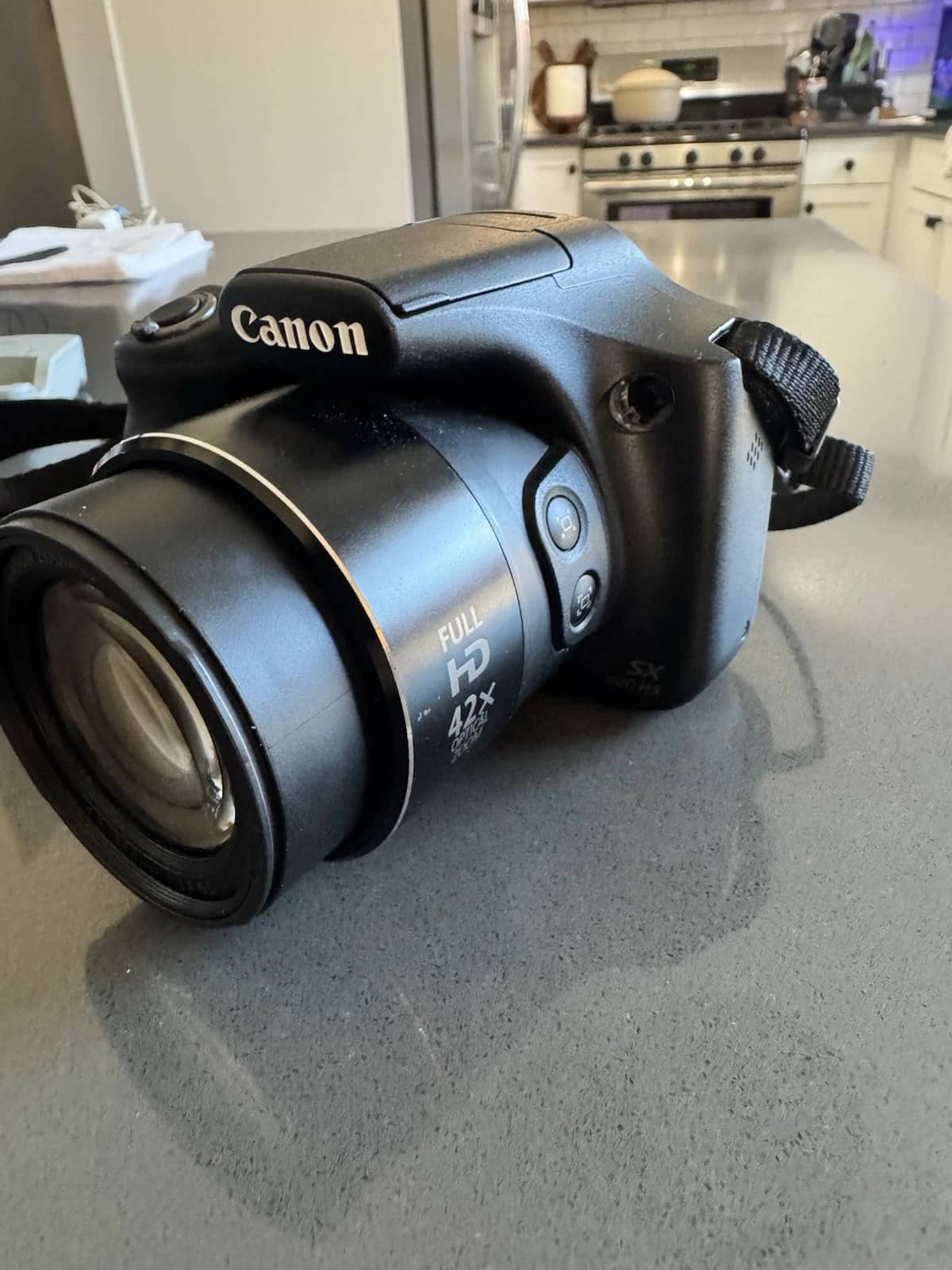 Canon Canon PowerShot SX520 HS Digital Cameras Black Open-Box Excellent