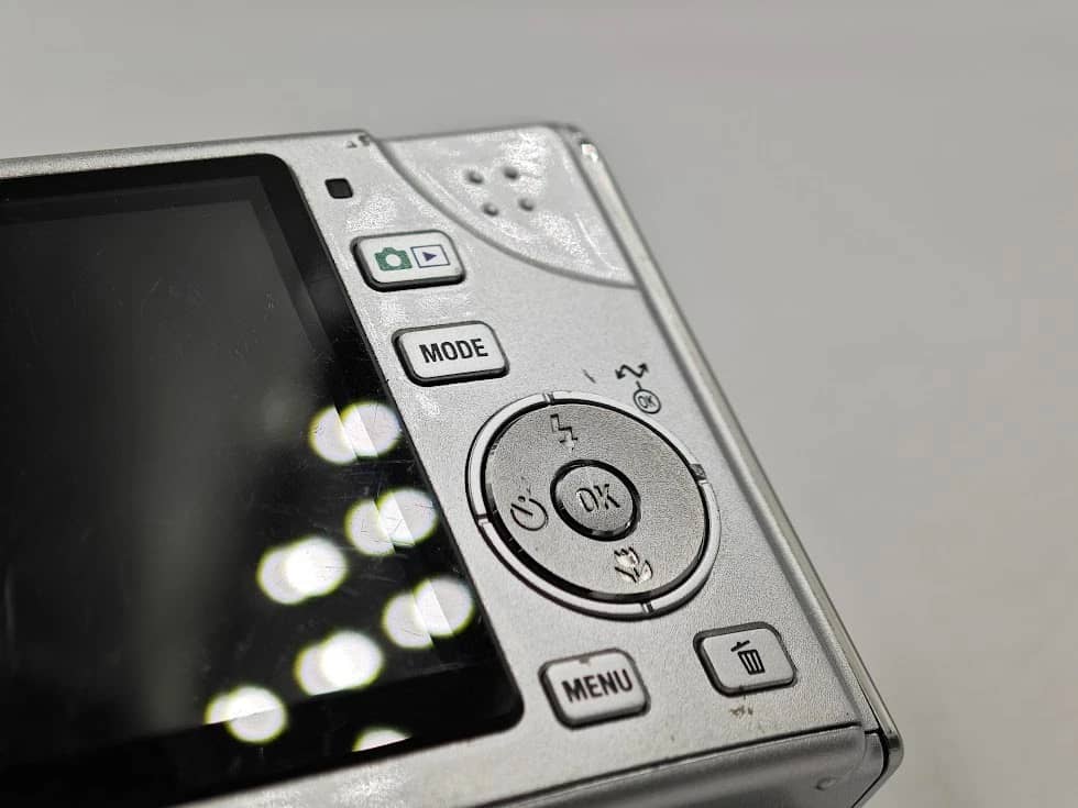 Nikon s9 Digital Cameras Gray New Body Only