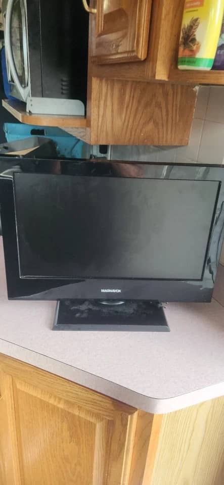 Magnavox BLAUPUNKT BN24H1131BKB TVs