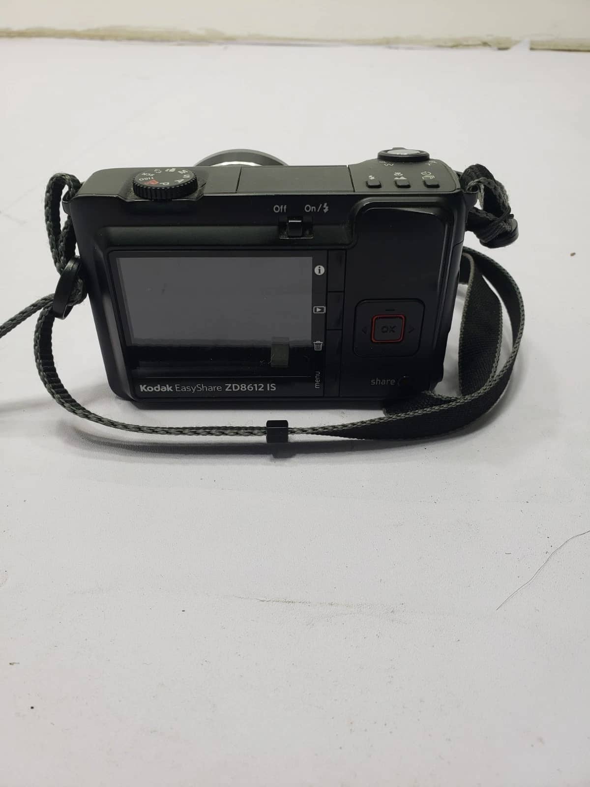 Kodak Z8612 IS Digital Cameras Black Used - Good Body Only