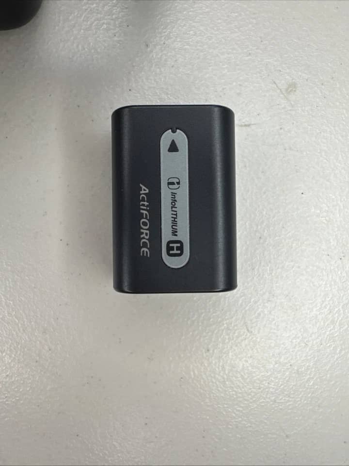 Sony Cyber-shot DSC-HX1 Digital Cameras Black Used - Good Body Only