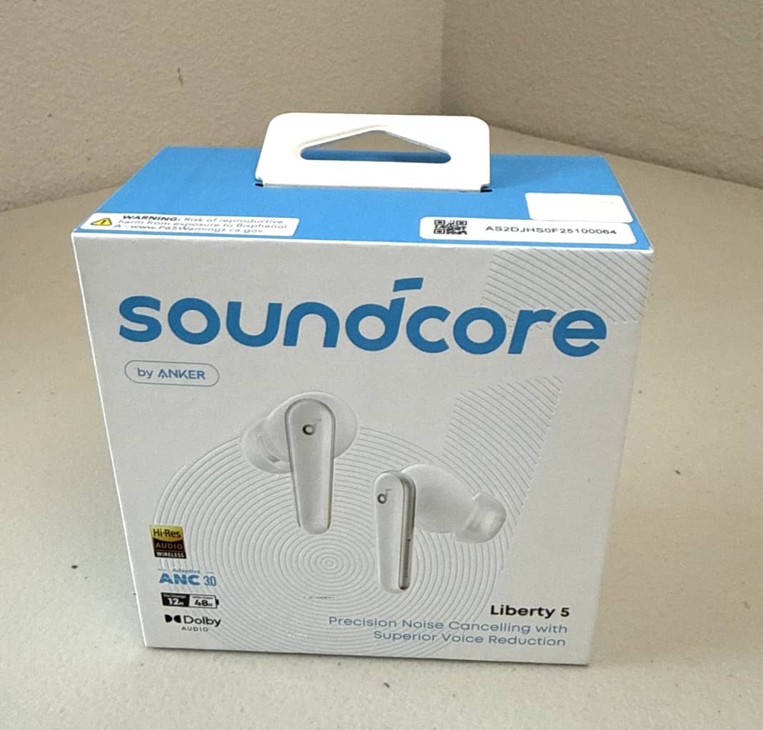 Soundcore Liberty 5 Headphones & Earbuds Blue New