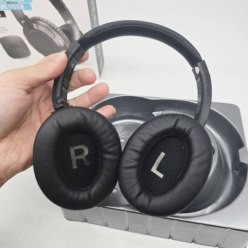 MEE audio Connect Headphones & Earbuds Black New