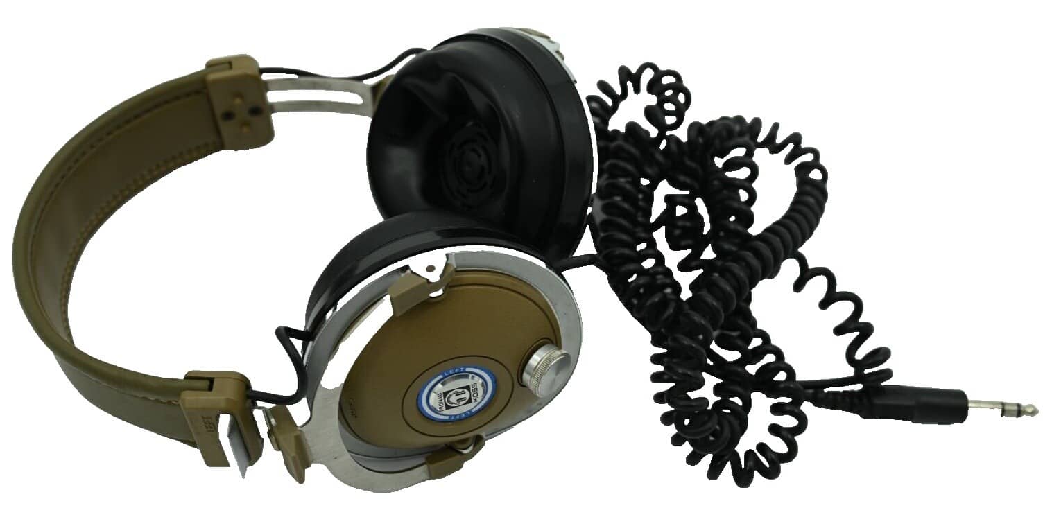 Koss UR29 Headphones & Earbuds Silver New