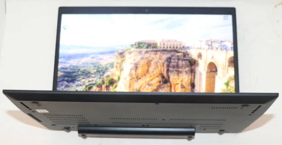 Lenovo ThinkPad P52s Computers