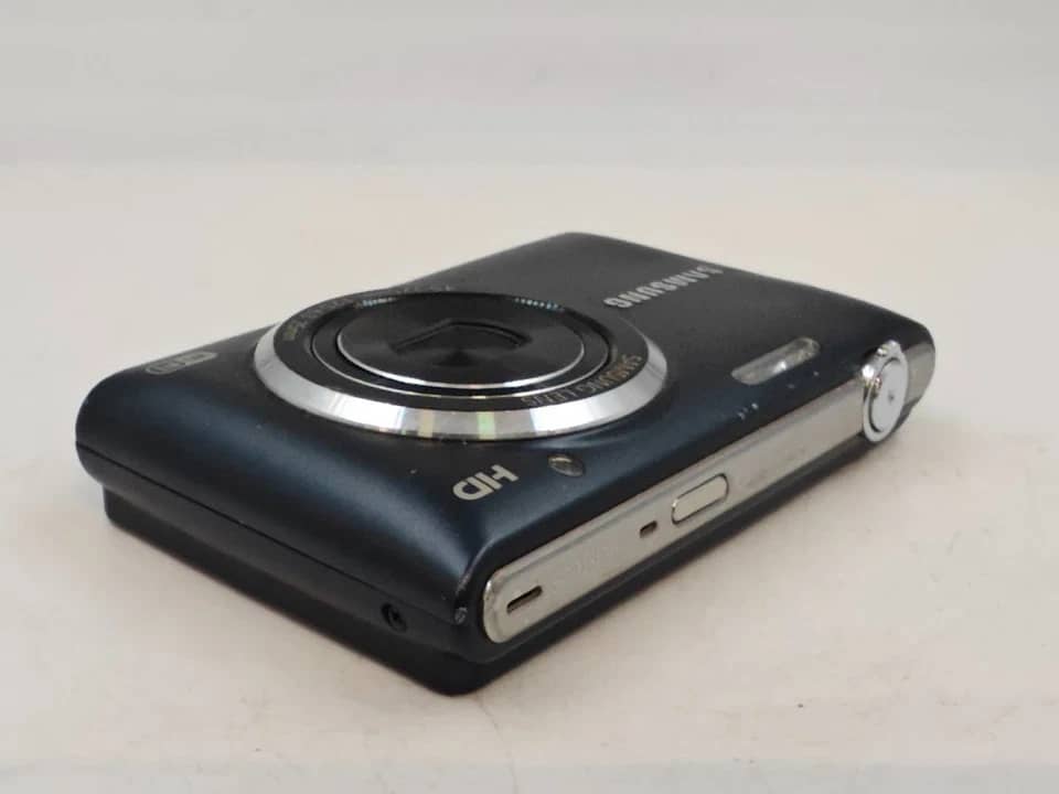 Samsung ST150F Digital Cameras White New Body Only