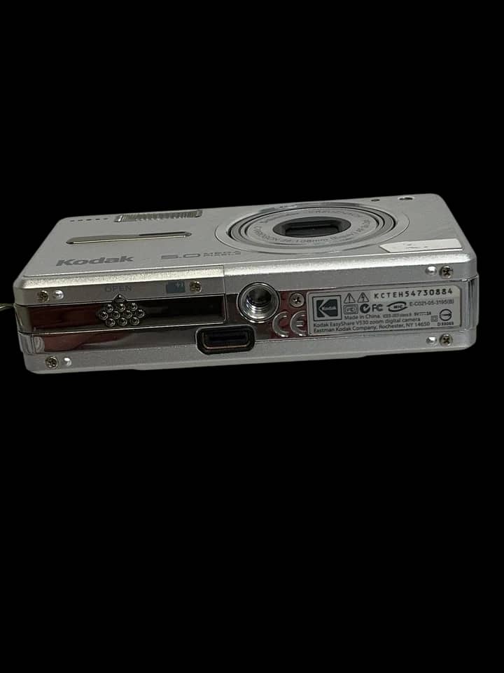 Kodak EasyShare V530 Digital Cameras Black New Body Only