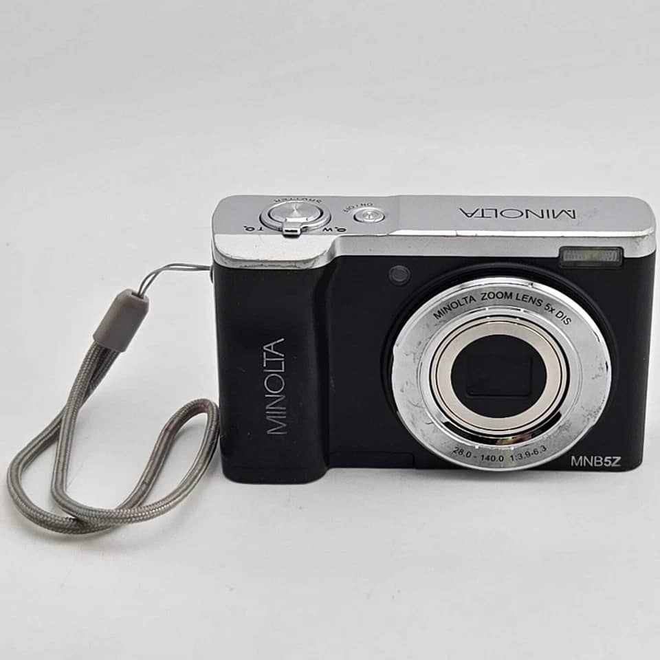 Minolta MNB5Z Digital Cameras White New Body Only