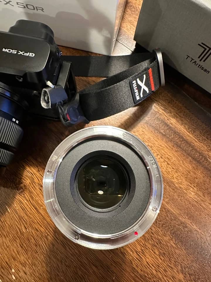 Fujifilm GFX50R Digital Cameras