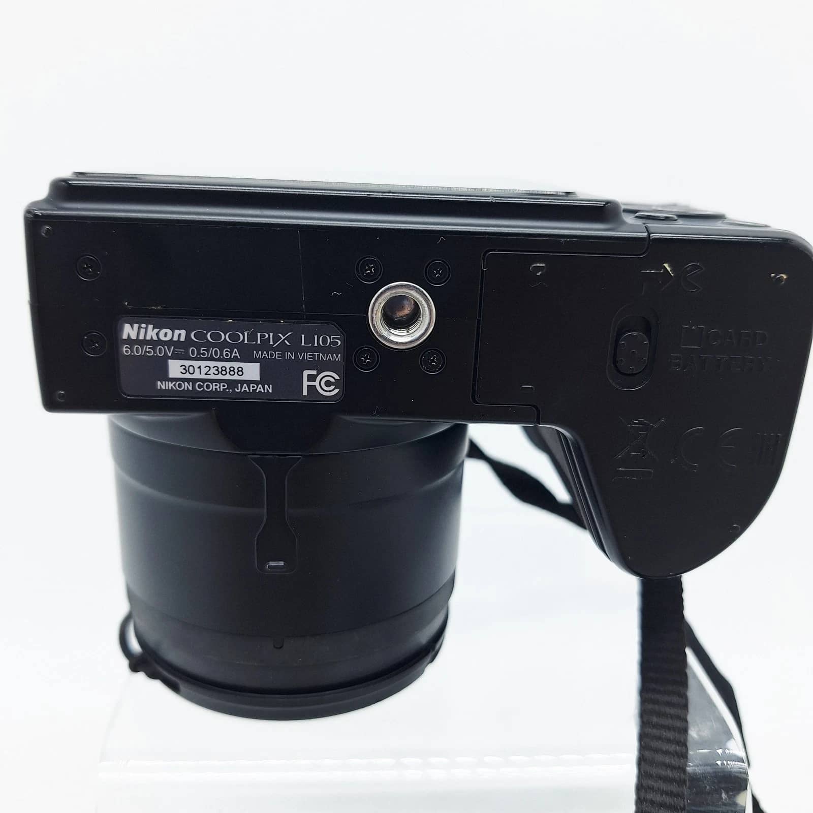Nikon COOLPIX L105 Digital Cameras Black New Body Only