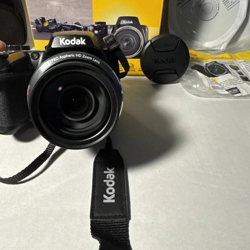 Kodak PIXPRO AZ521 Digital Cameras Black Used - Good Body Only