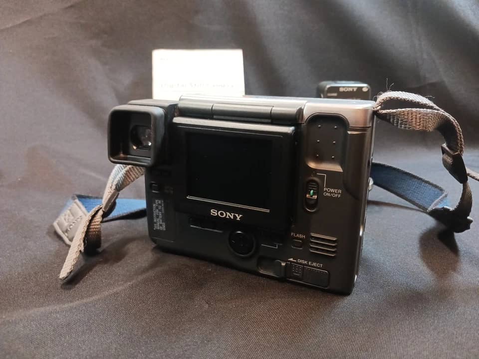 Sony Mavica MVC-FD91 Digital Cameras Black New Body Only