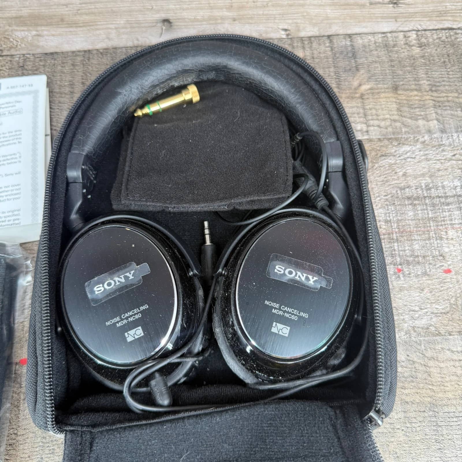Sony MDR-NC60 Headphones & Earbuds Black New
