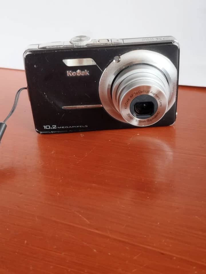 Kodak m340 Digital Cameras Red New Body Only