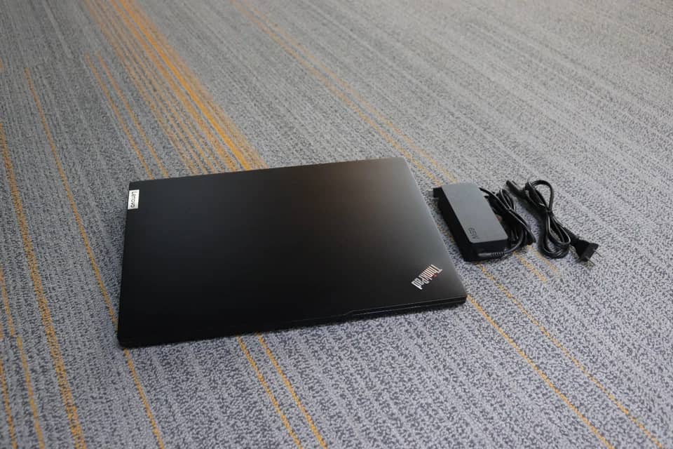 Lenovo 21MA0003US Computers