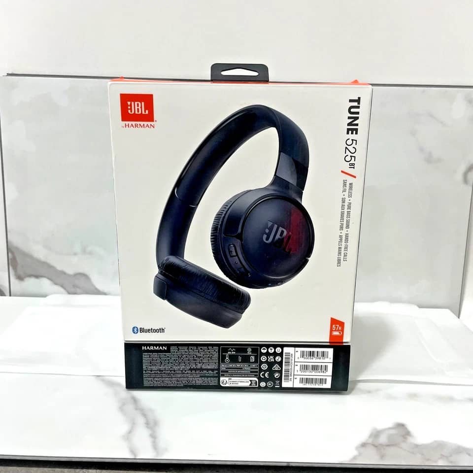 JBL Tune525BT Headphones & Earbuds Black New