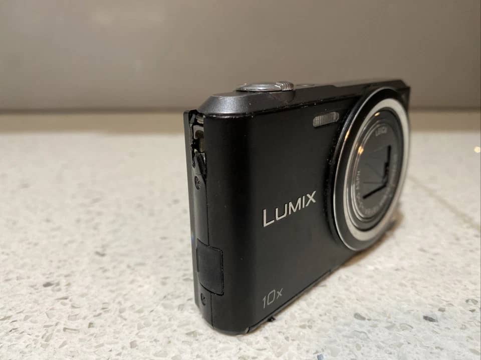 Panasonic DiMAGE Z3 Digital Cameras