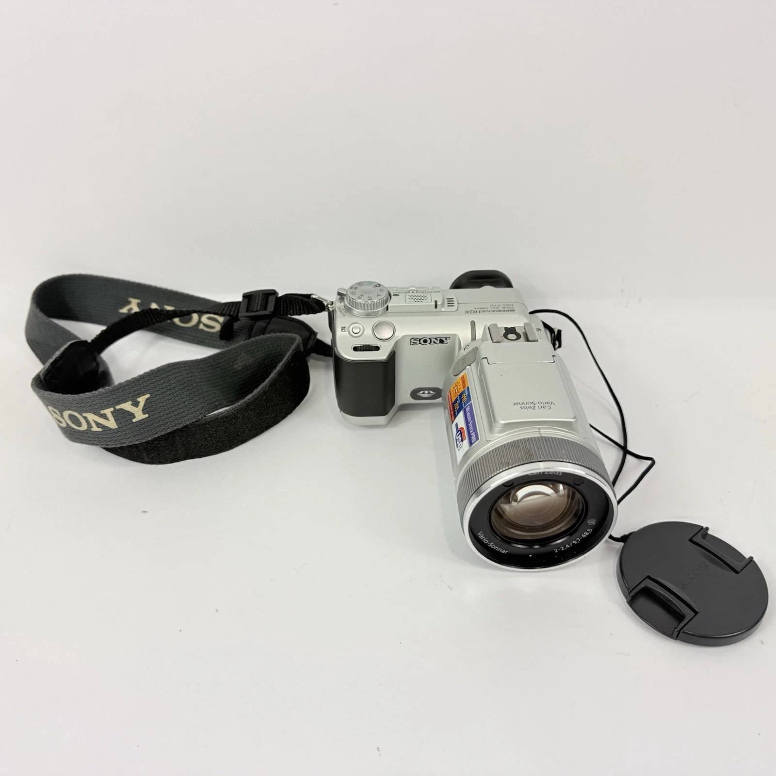 Sony DSC-F717 Digital Cameras Silver New Body Only