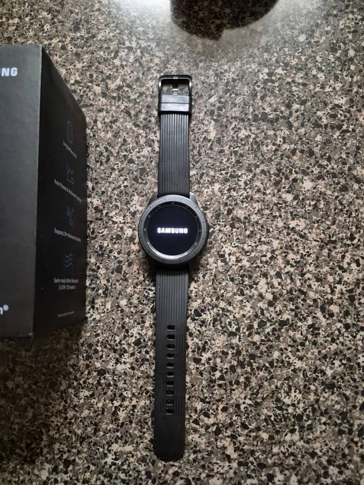 Samsung Samsung Galaxy SM-R810 Smartwatches Black 42mm New