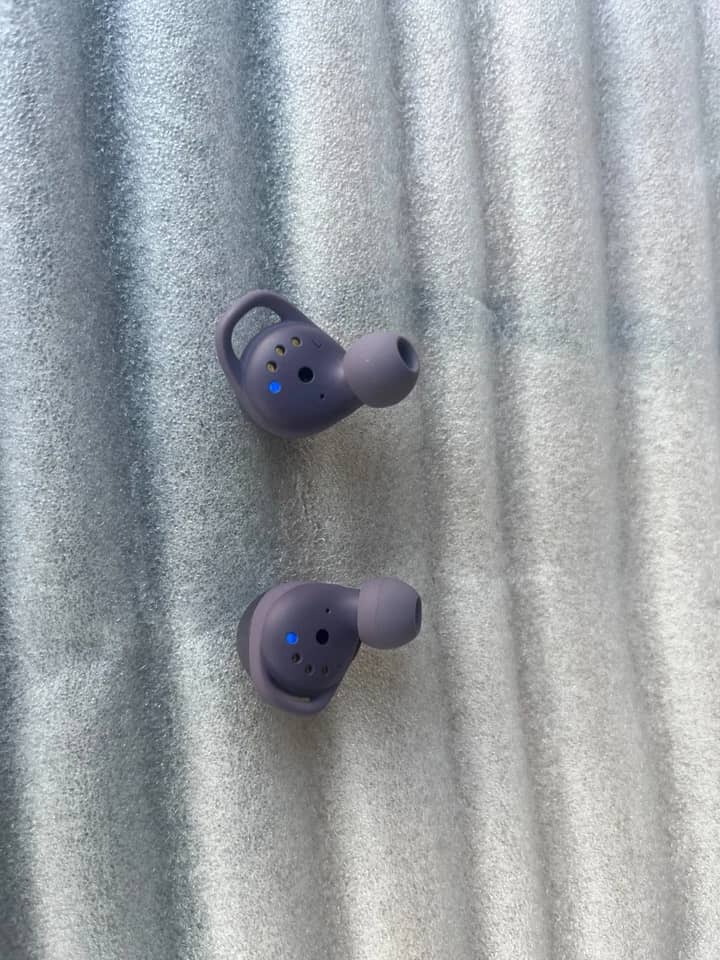 JBL Live 300TWS Headphones & Earbuds 