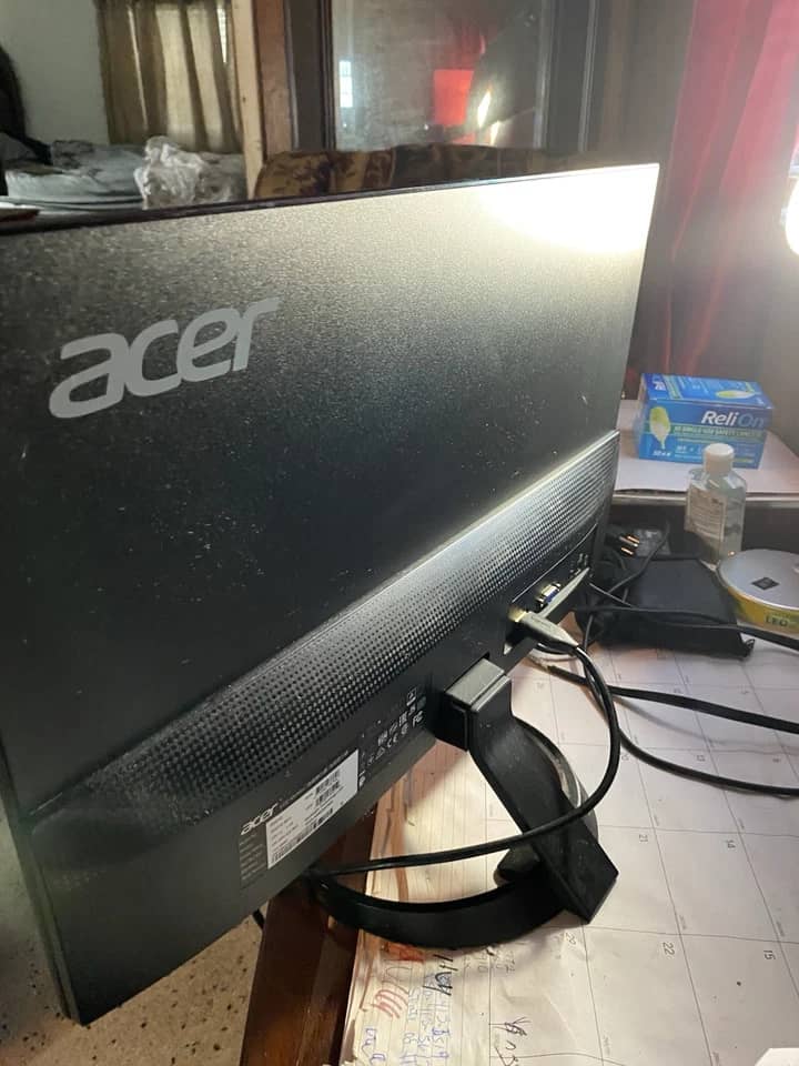 Acer R221Q Monitors